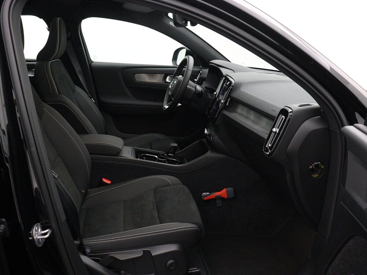41742567 volvo c40 extended plus 82 kwh cca5b2
