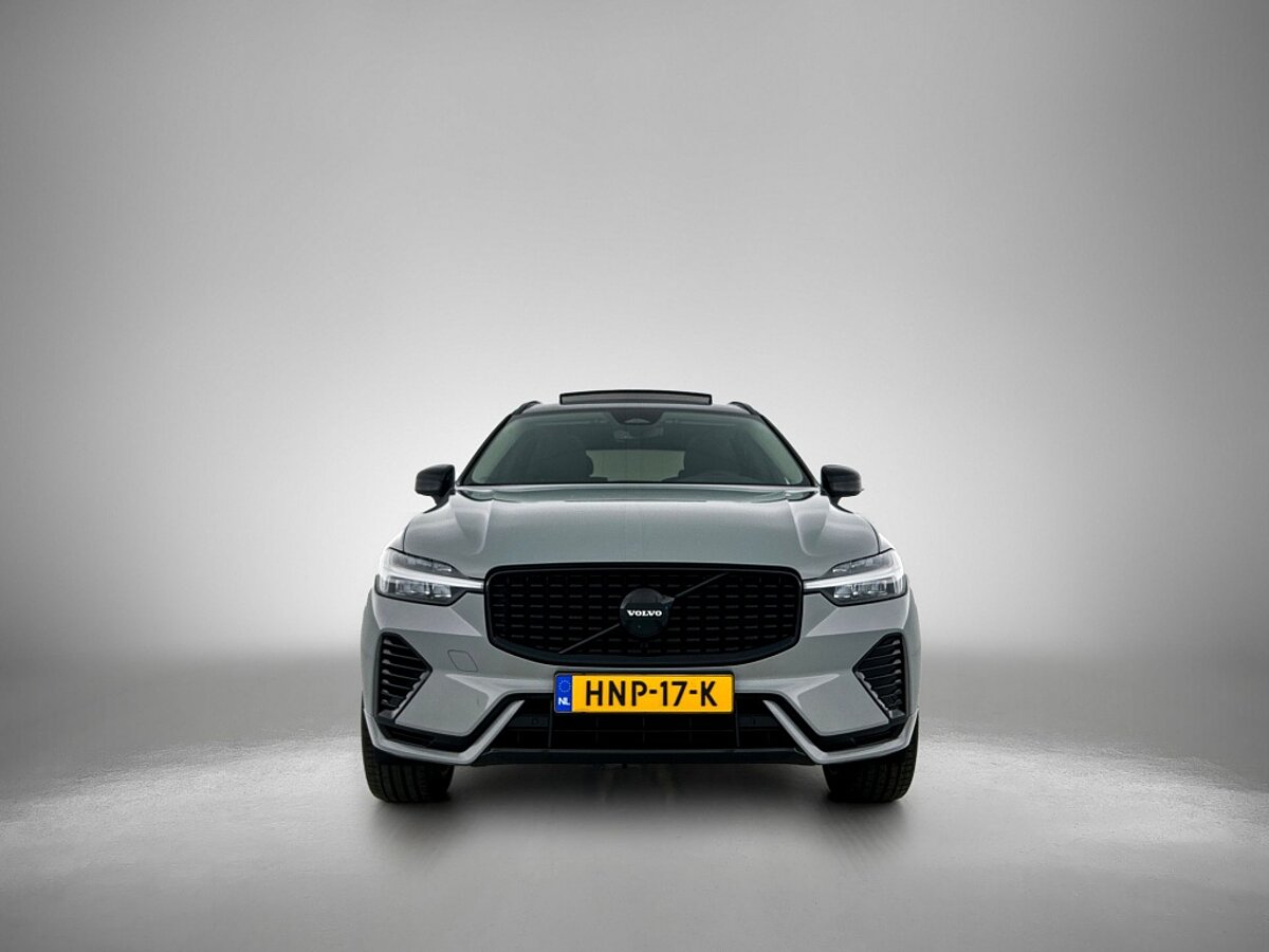 43680818 volvo xc60 2 0 t8 awd plus dark harman kardon panoramadak 21 lm velg 5 01