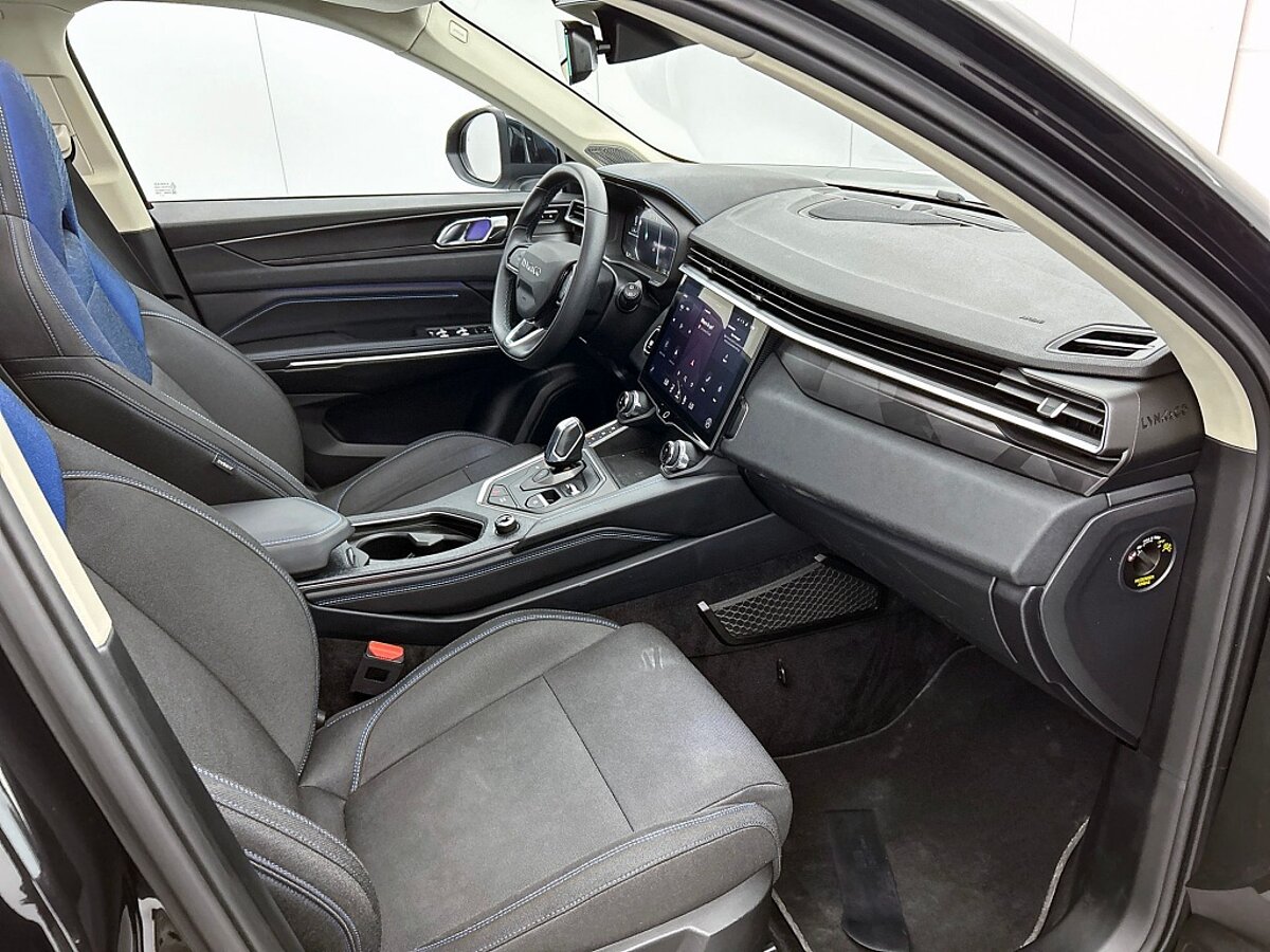 46898033 lynk co 01 1 5 hybride rijklaar inclusief 12 maanden garantie 38