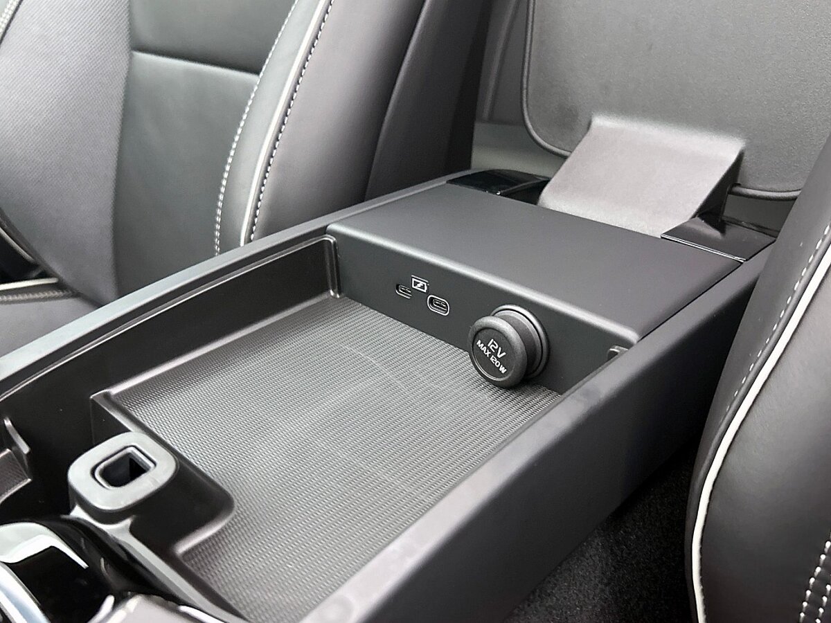 49671201 volvo v60 t6 twin plus dark nieuw actie van 64 480 voor 59985 35