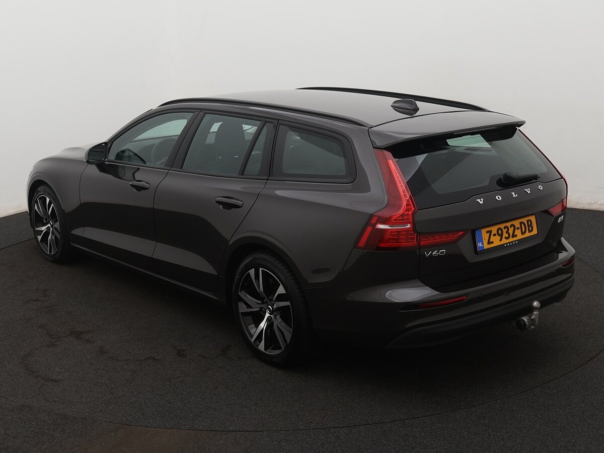 43976401 volvo v60 2 0 b3 essential edition driver assist climate pack trekha 3
