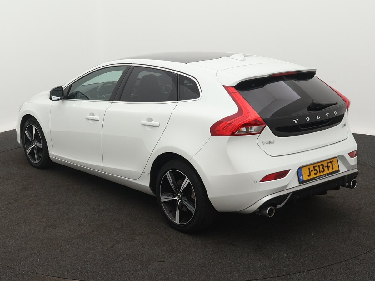 44623939 volvo v40 2 0 d3 edition 3 02