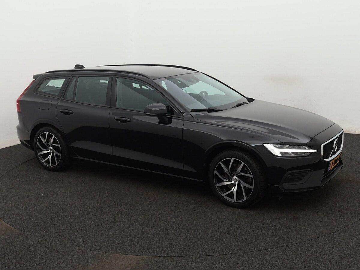 46177638 volvo v60 2 0 t4 momentum pro climate pack 11