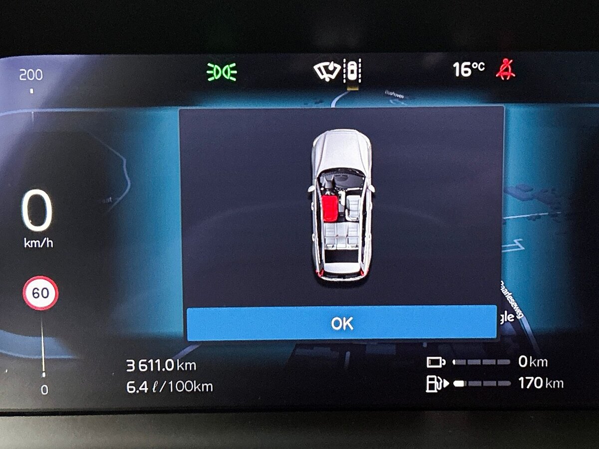 49250153 volvo v60 2 0 t8 awd ultra dark trekhaak panorama dak leder 59