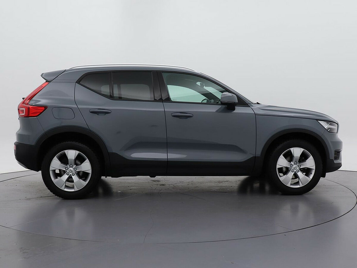 34450922 volvo xc40 1 5 t3 automaat momentum pro 24 mnd garantie donker glas 5 02