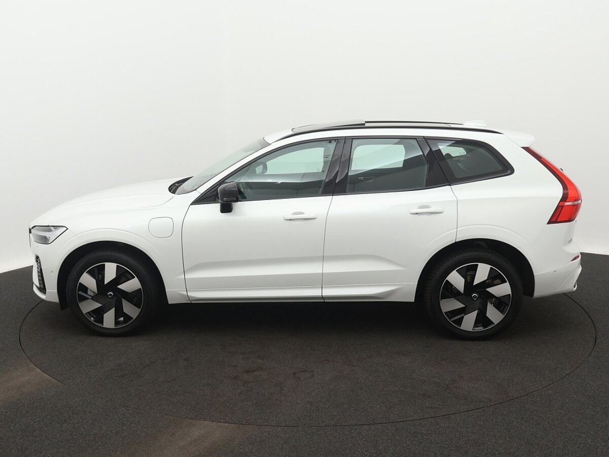 44353155 volvo xc60 2 0 t6 awd ultra dark 2 03