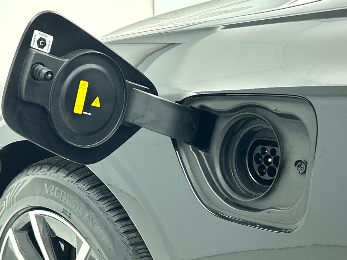 45432830 volvo v60 2 0 t6 dark panorama dak 360 camera trekhaak blis 2b35bb