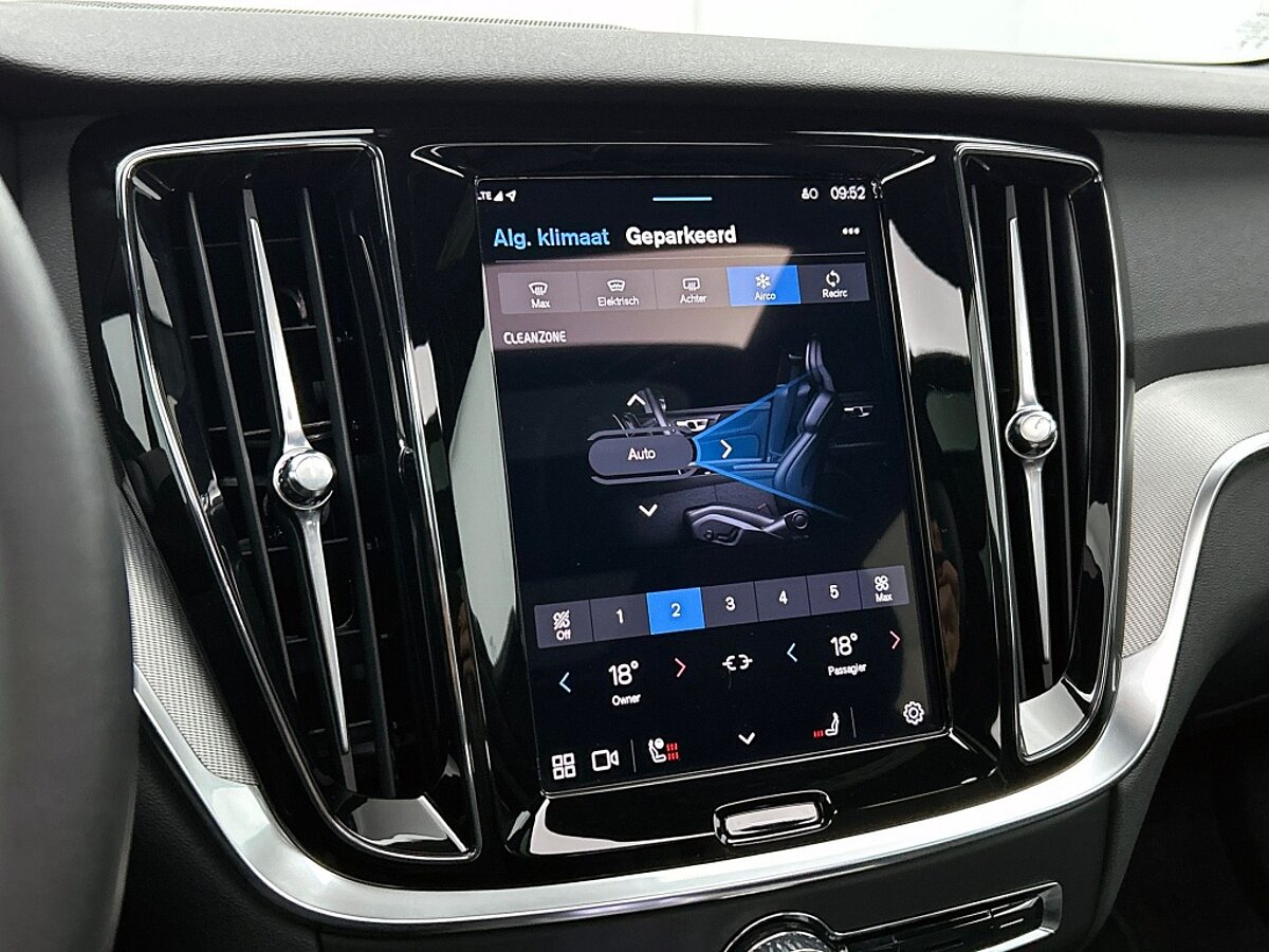 47895954 volvo v60 2 0 t6 black edition panorama dak 360 trekhaak sportled 66