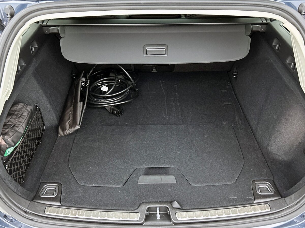 49250153 volvo v60 2 0 t8 awd ultra dark trekhaak panorama dak leder 62