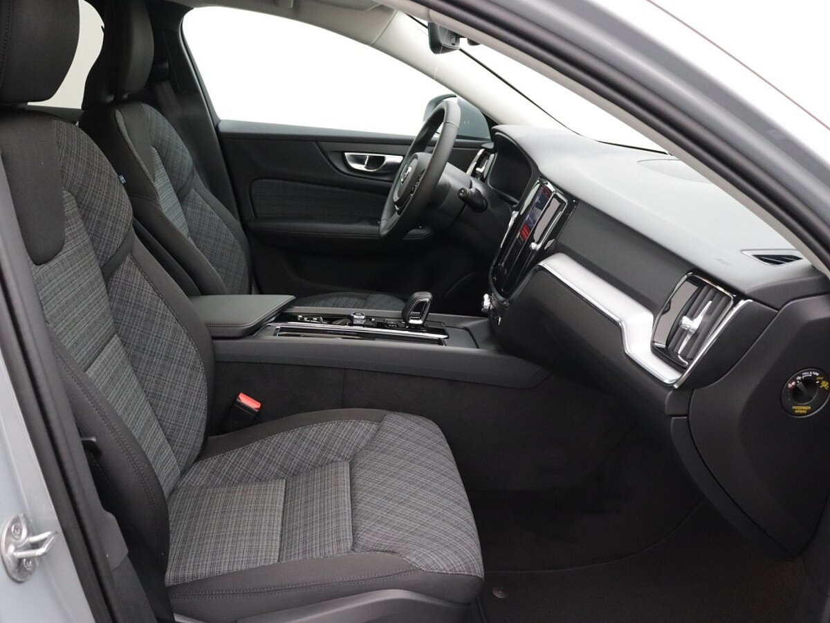 41451649 volvo v60 cross country 2 0 b5 awd core bc06f8