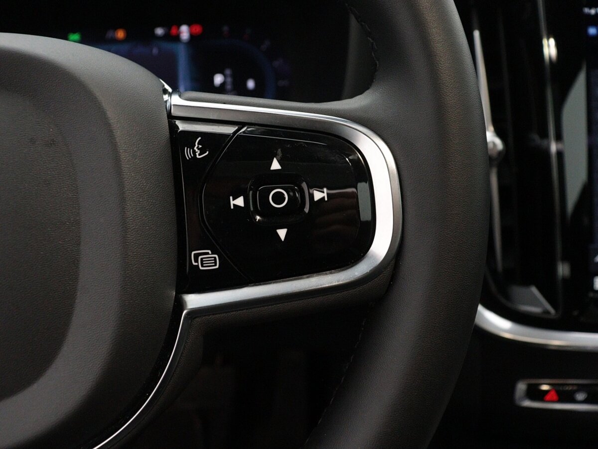 42095514 volvo v60 2 0 b3 plus dark panoramadak trekhaak 360a camera 49