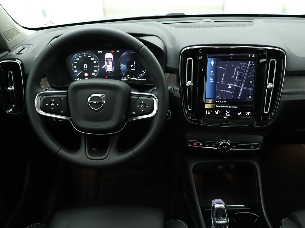 35531406 volvo xc40 1 5 t5 recharge ultimate dark 7 04
