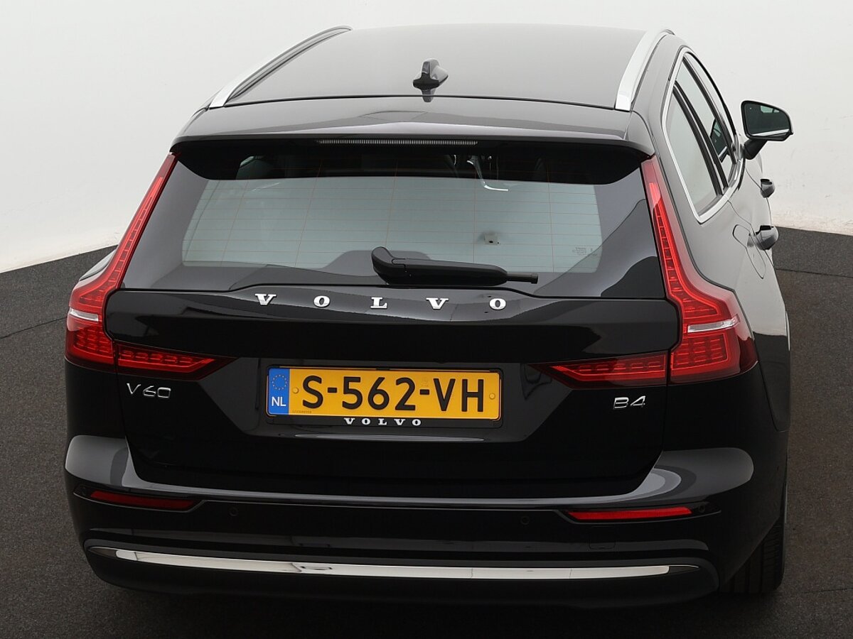 35752167 volvo v60 2 0 b4 plus bright 55e014