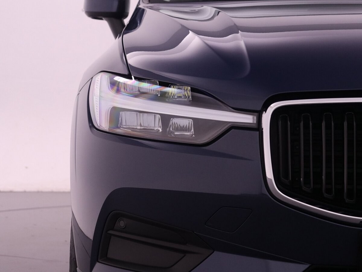 36022184 volvo xc60 2 0 b5 momentum exclusive 10