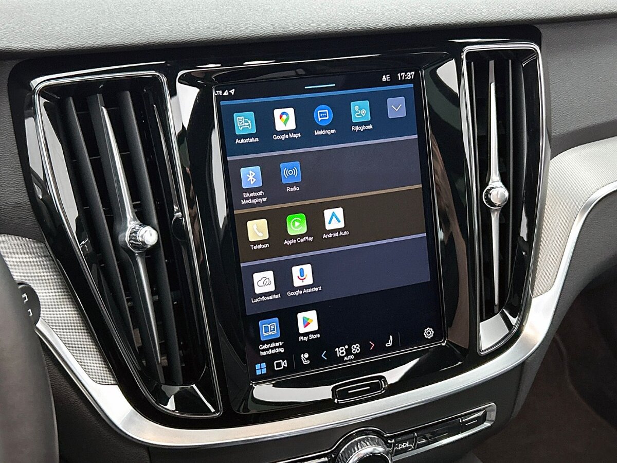 48706009 volvo v60 2 0 t6 awd plus dark panorama dak trekhaak leder blis 8 02