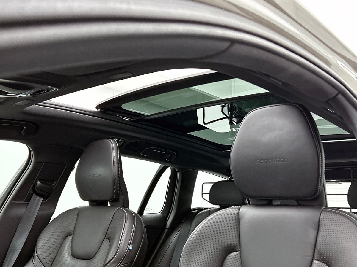 48741197 volvo v60 t6 awd 20 inch pano stoelventilatie 360 styling kit 66