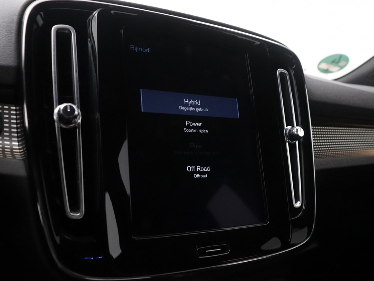 34459906 volvo xc40 1 5 t5 recharge r design 494b89