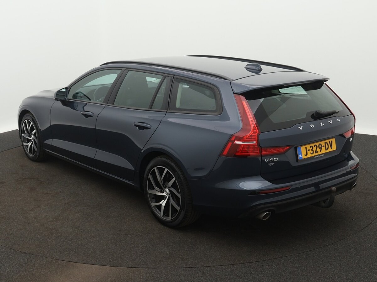 43289141 volvo v60 2 0 t4 momentum stoelverwarming trekhaak 3 09