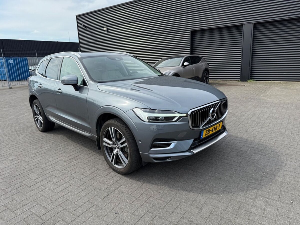 45217526 volvo xc60 2 0 t8 twin engine awd inscription 34