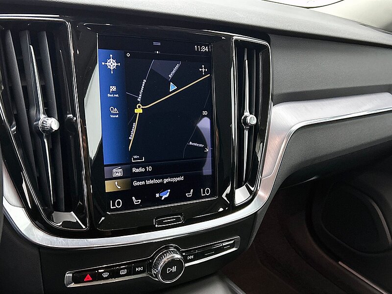 47000296 volvo v60 2 0 b3 momentum trekhaak climate pack camera 6 05