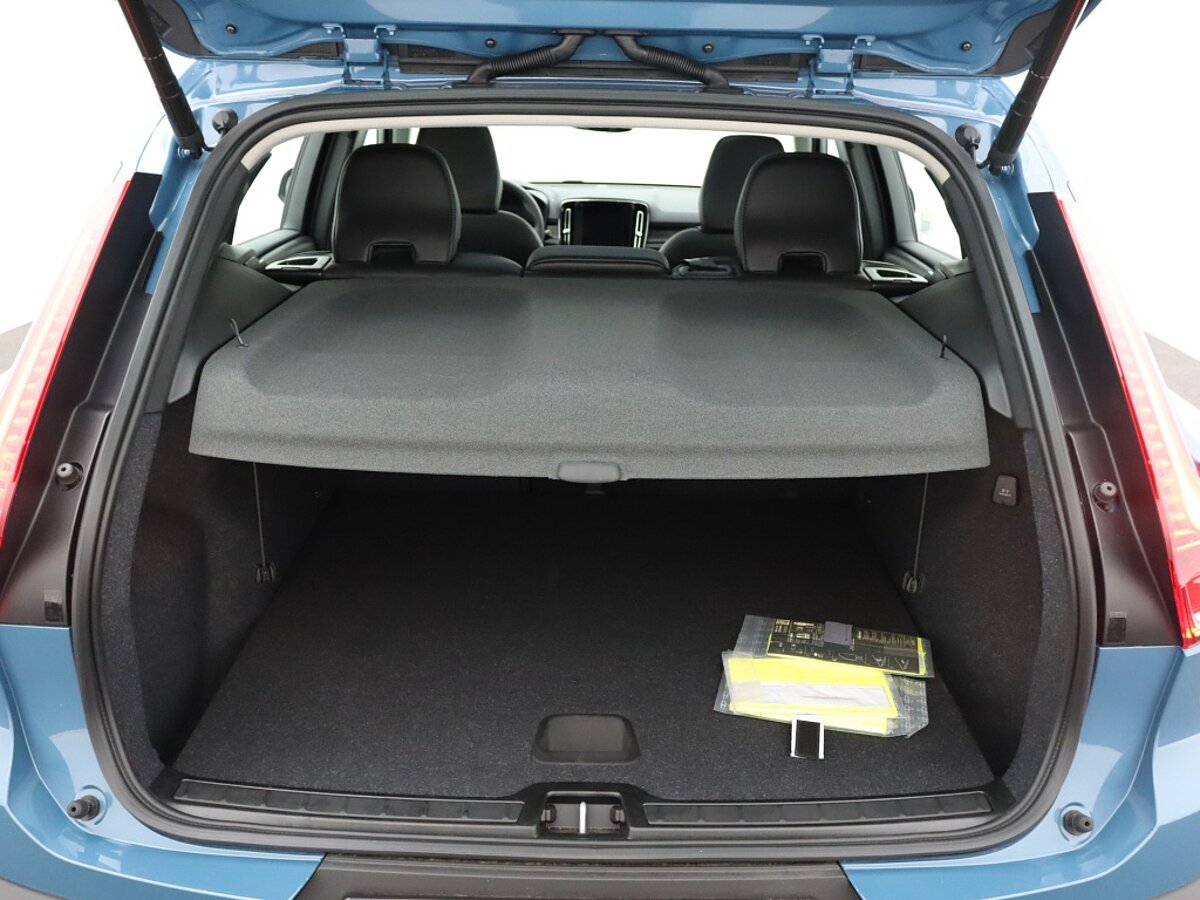 36079819 volvo xc40 1 5 t5 recharge ultimate bright 40
