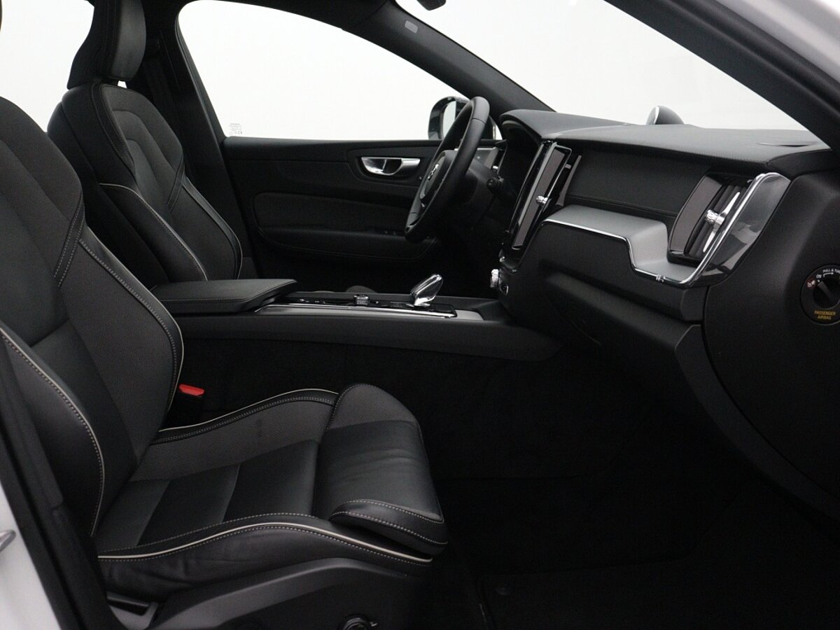 45353278 volvo xc60 2 0 t6 awd ultimate dark 58