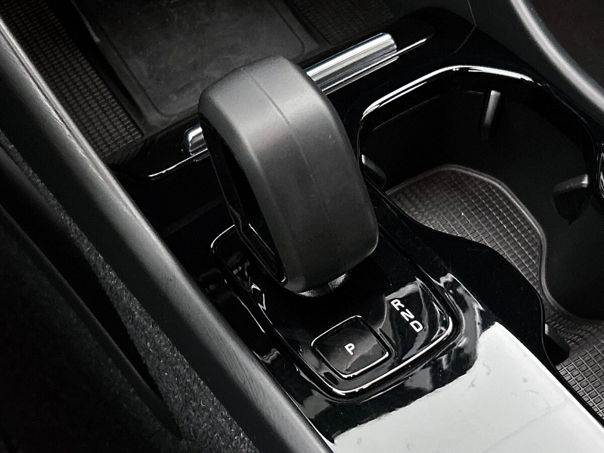 46101950 volvo xc40 recharge plus 70 kwh 31