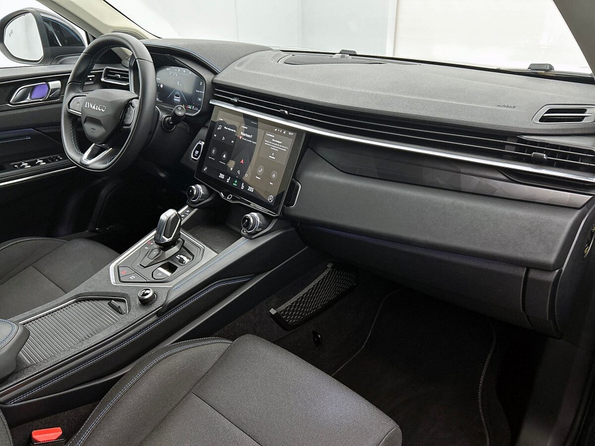46582721 lynk co 01 1 5 hybride rijklaar inclusief 12 maanden garantie 27