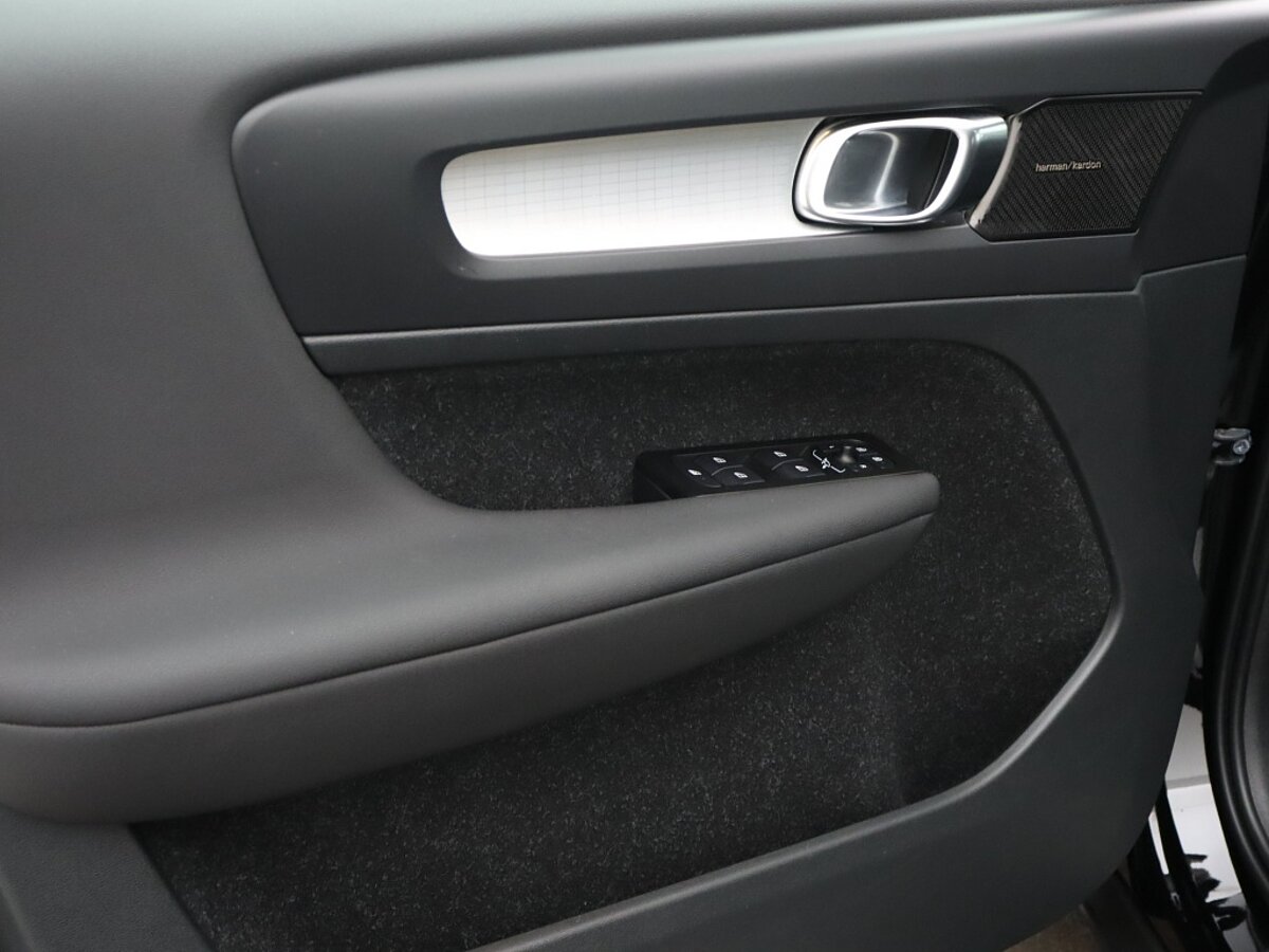 35013438 volvo xc40 1 5 t5 recharge inscription 354f7c