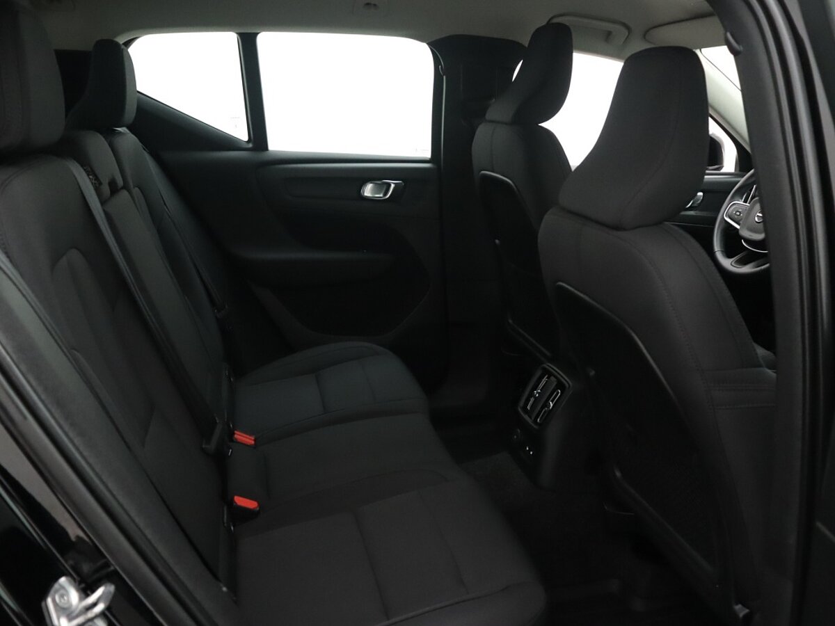 35125842 volvo xc40 1 5 t4 recharge inscription 70