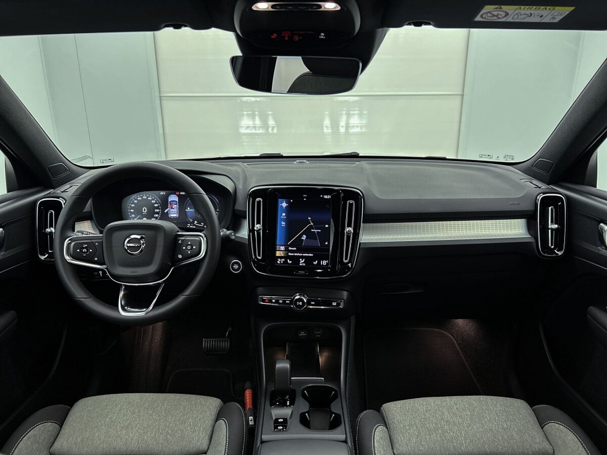 45034513 volvo xc40 1 5 t4 core bright 6 04