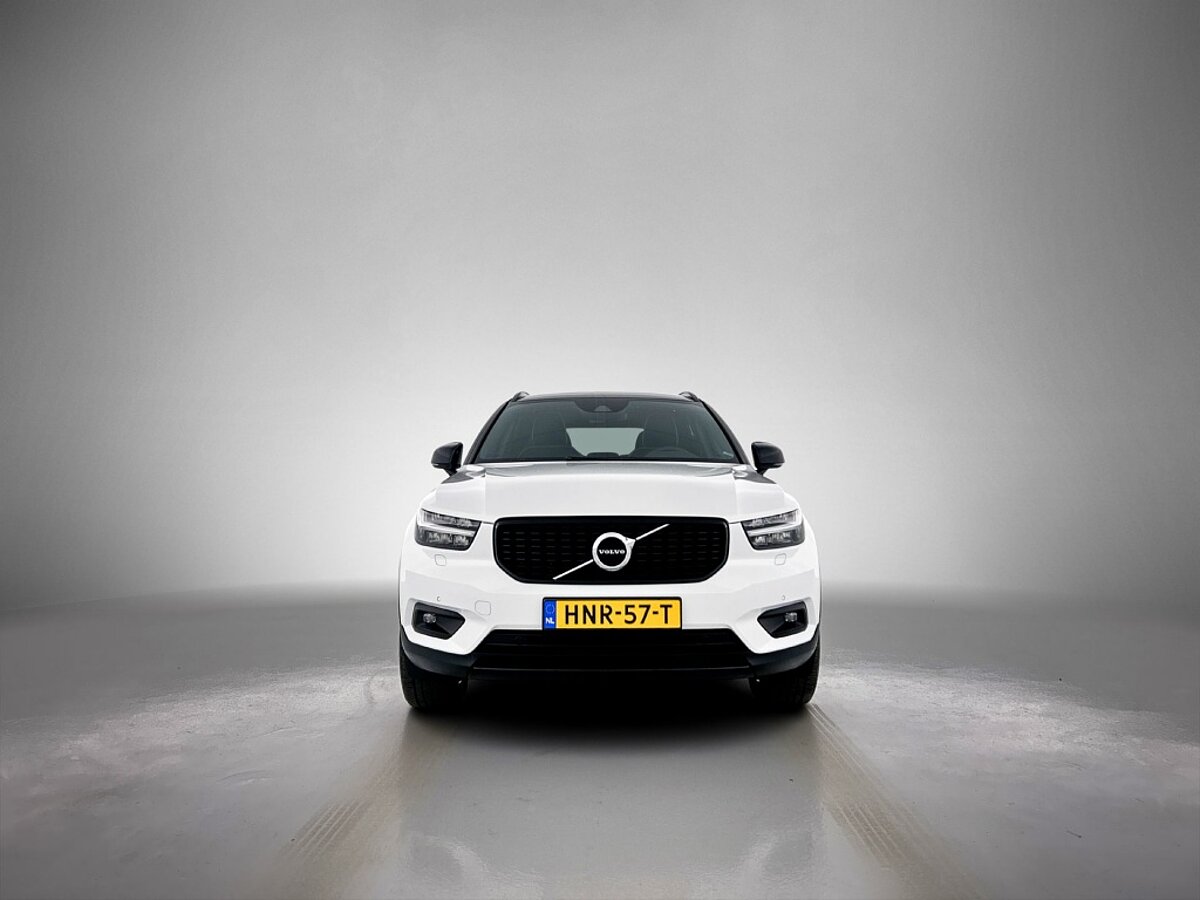 44986349 volvo xc40 1 5 t4 recharge r design 5 06