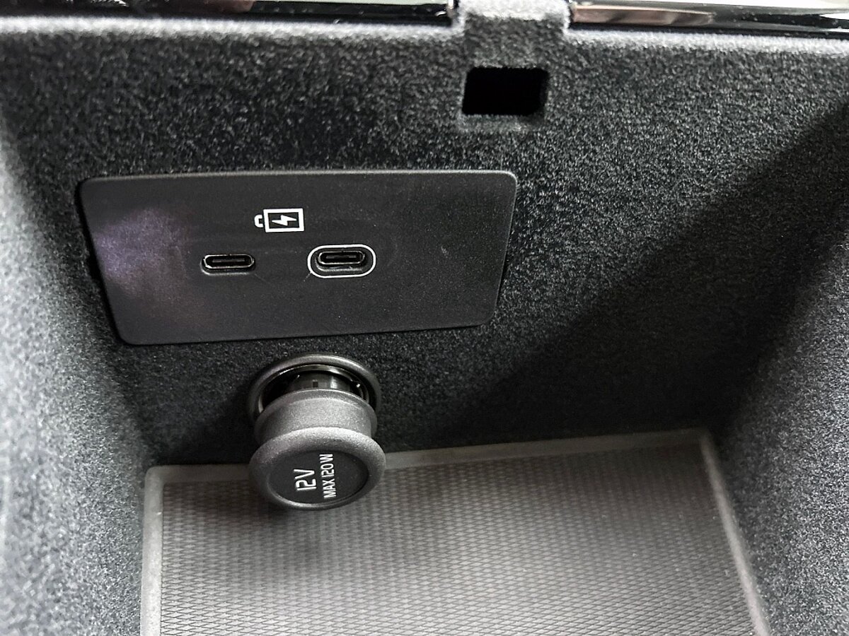 48129461 volvo xc90 2 0 t8 ultra 22 inch luchtvering trekhaak ventilatie 732a50