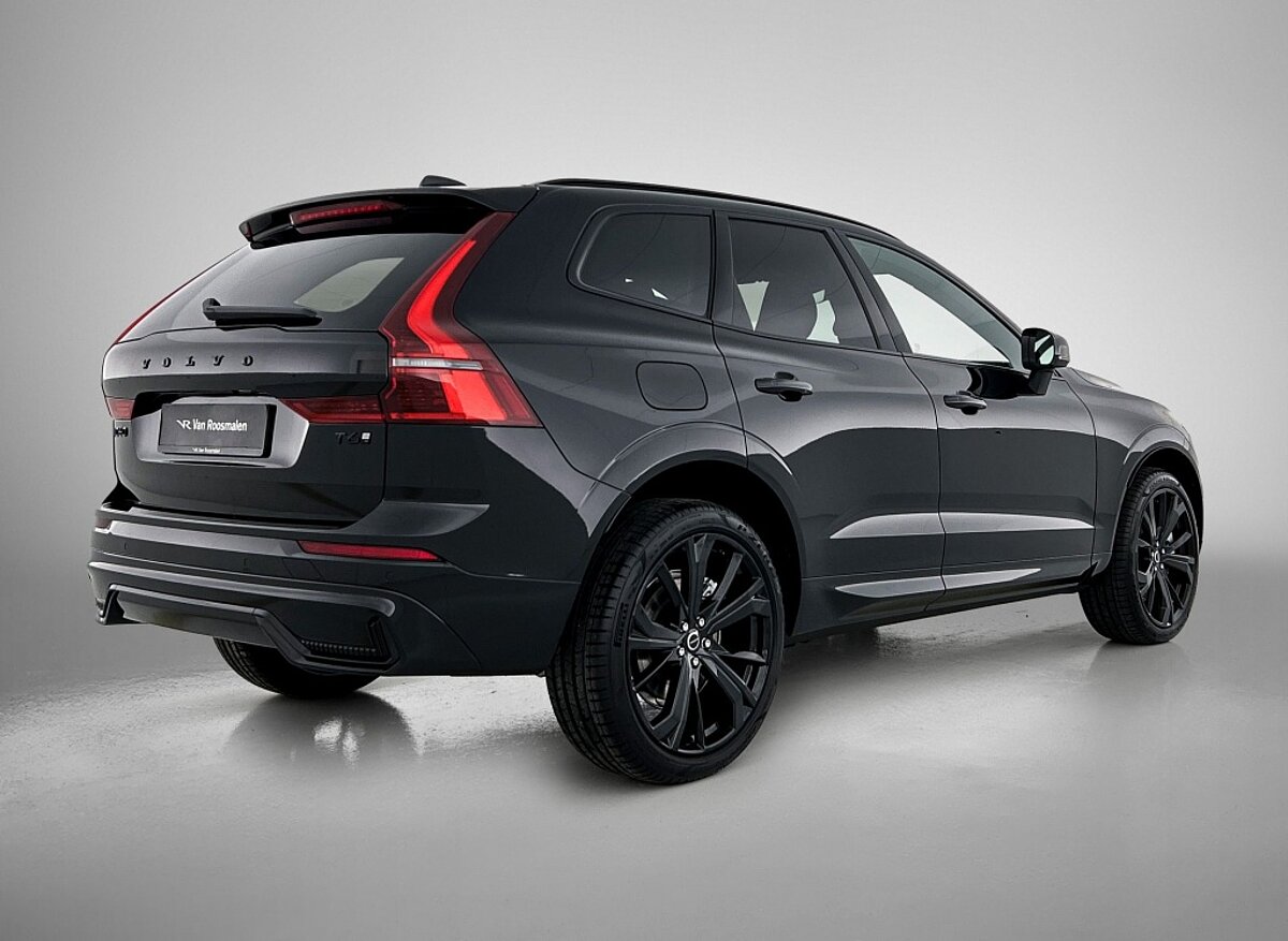 49427839 volvo xc60 t6 plus black edition nieuw voorraad onyx black nappa op 4 01