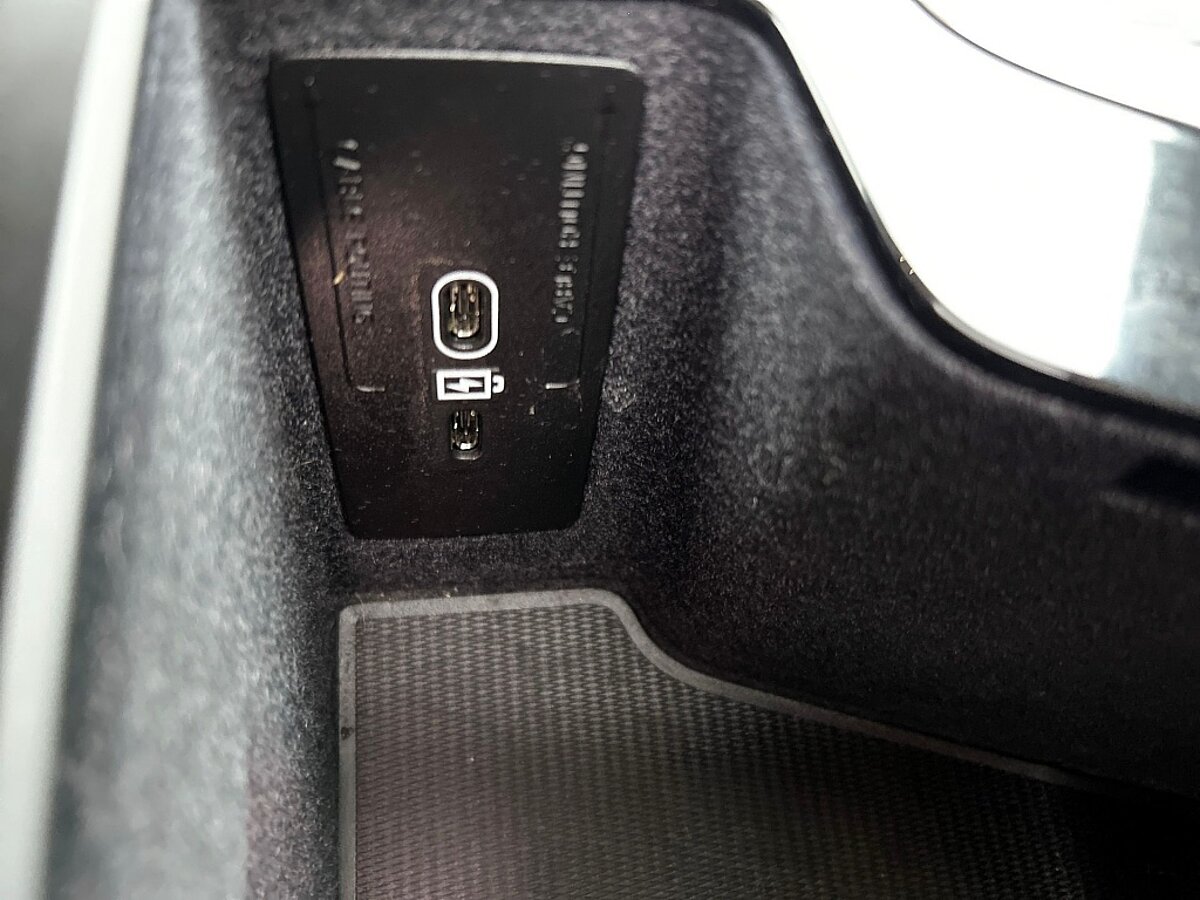 47908535 volvo xc90 2 0 t8 awd ultimate bright luchtvering leder panoramadak 74