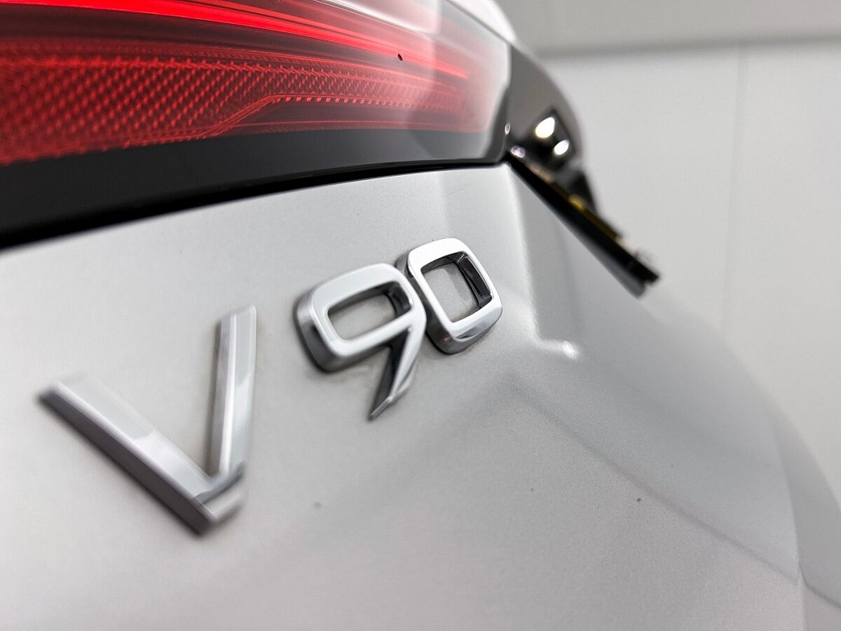 49296312 volvo v90 b4 inscription panoramadak 07