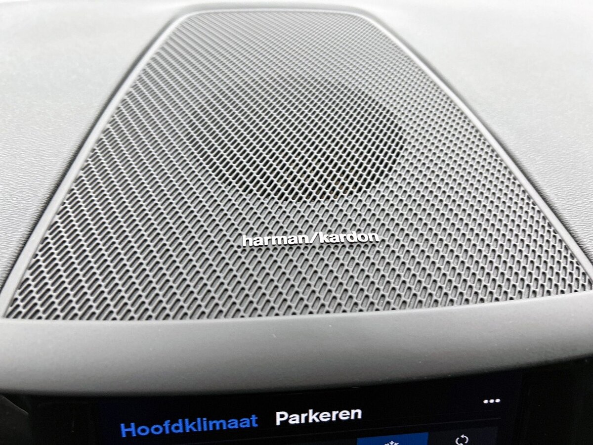 49424857 volvo xc60 2 0 t6 plug in hybrid awd inscription 63