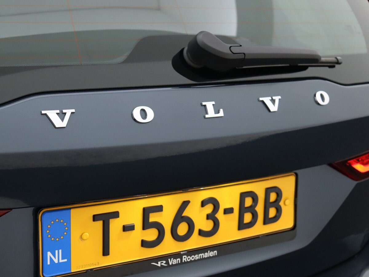 35874774 volvo v60 2 0 b4 plus bright pano dak standkachel trekhaak 360 cam 108407