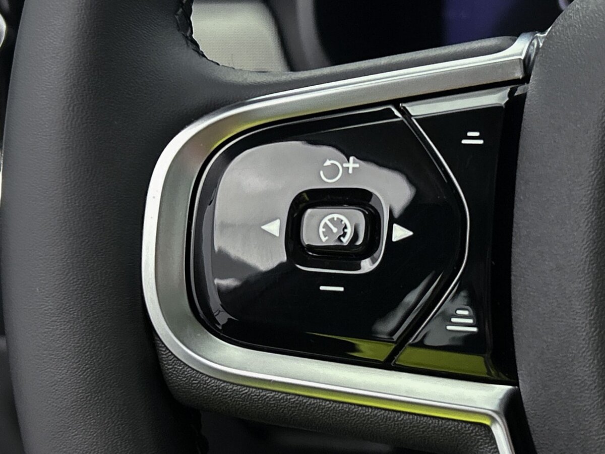 44659434 volvo v90 2 0 t6 awd ultra dark 36