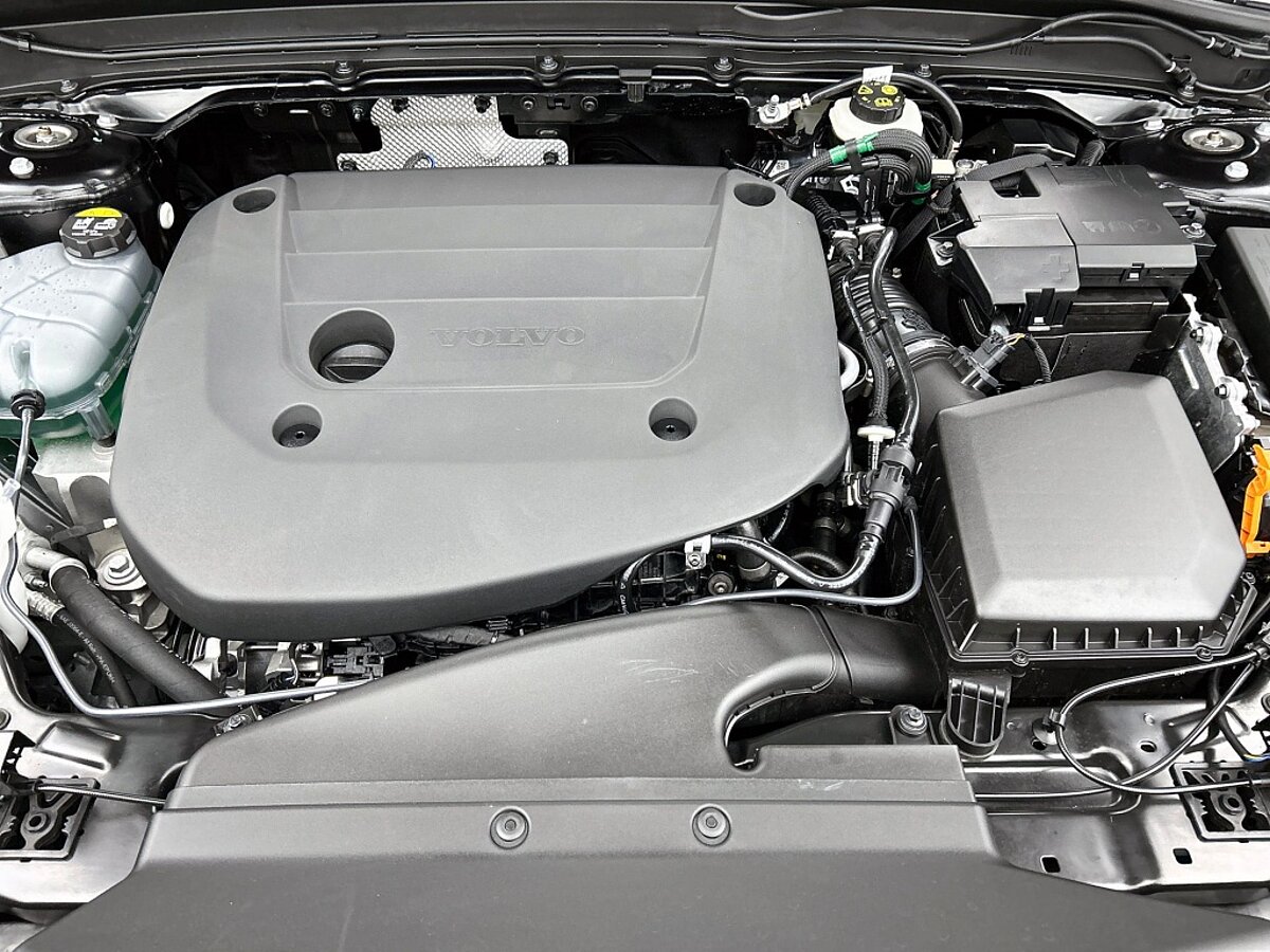 47270753 volvo xc40 2 0 b4 plus dark automaat trekhaak harman kardon 32