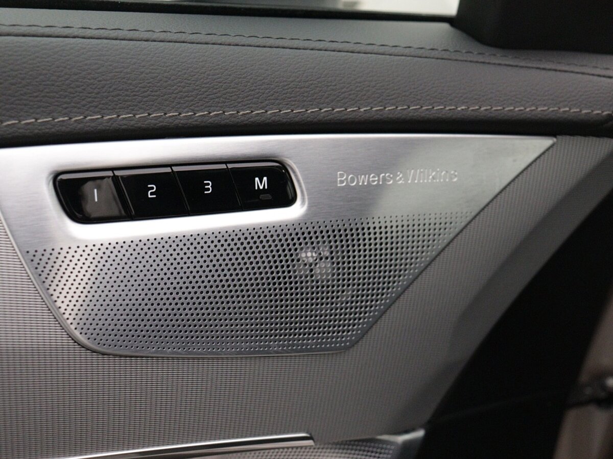 49105657 volvo xc90 2 0 t8 awd ultra dark luchtvering 22 inch lm velgen trekha aa9ab7