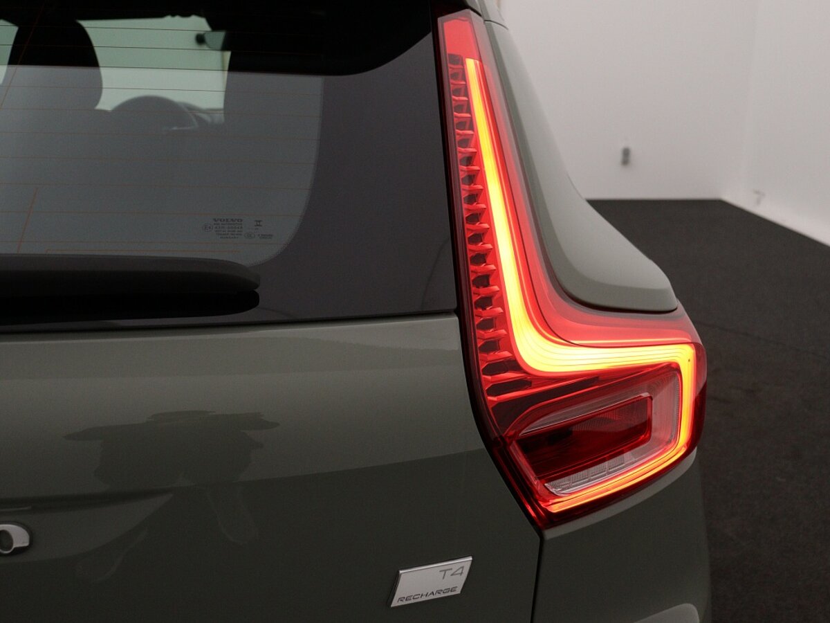 43882038 volvo xc40 1 5 t4 plus dark 68