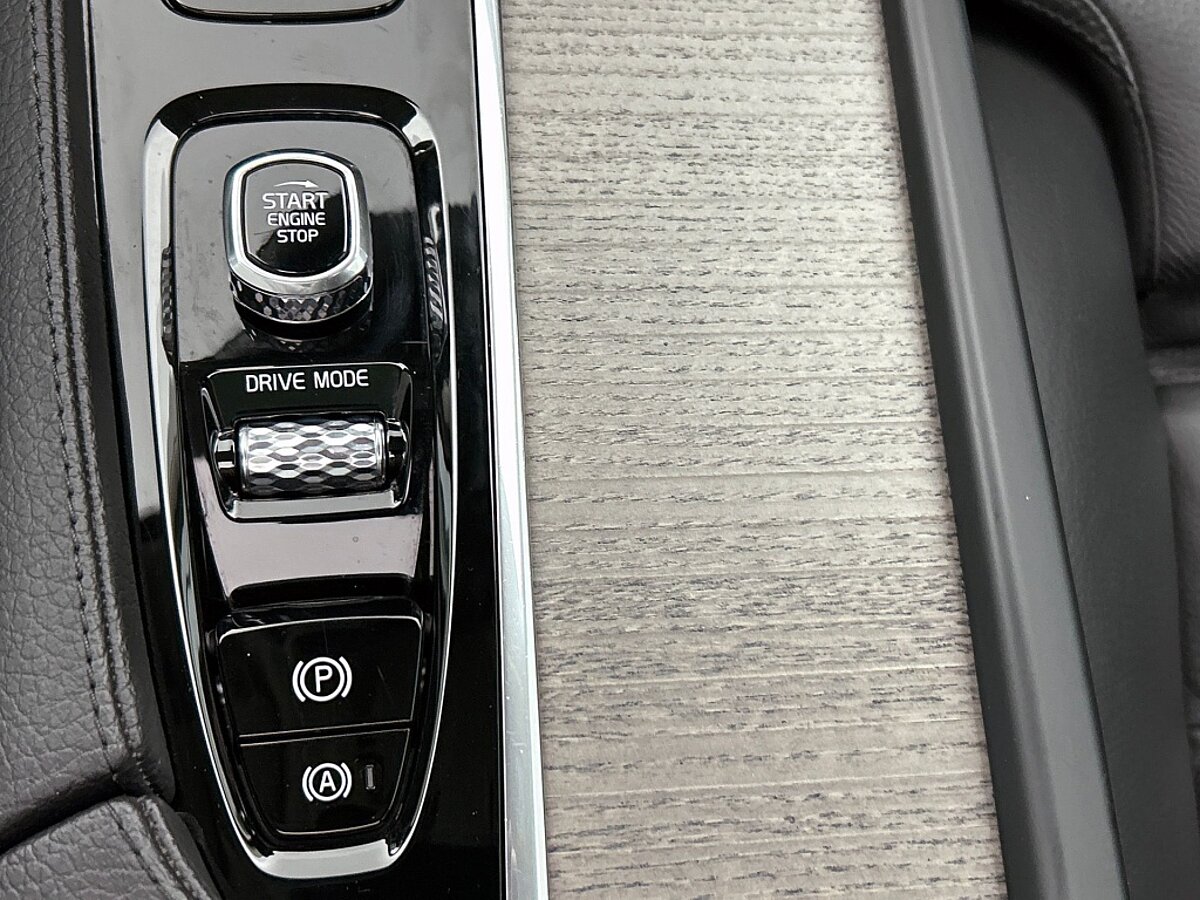 49296312 volvo v90 b4 inscription panoramadak 9 01