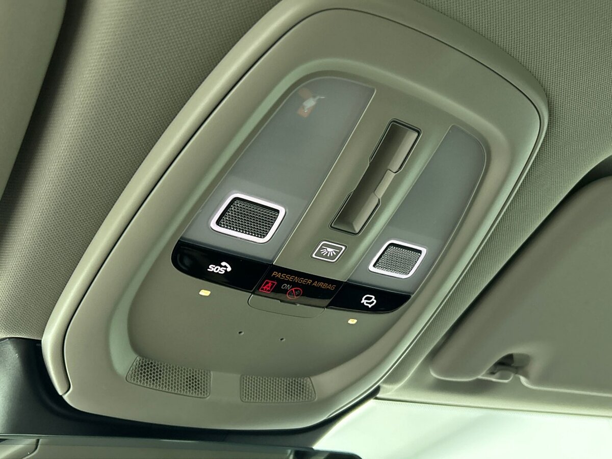 49836584 volvo xc60 t6 plus dark recharge head up panoramadak getint glas 9