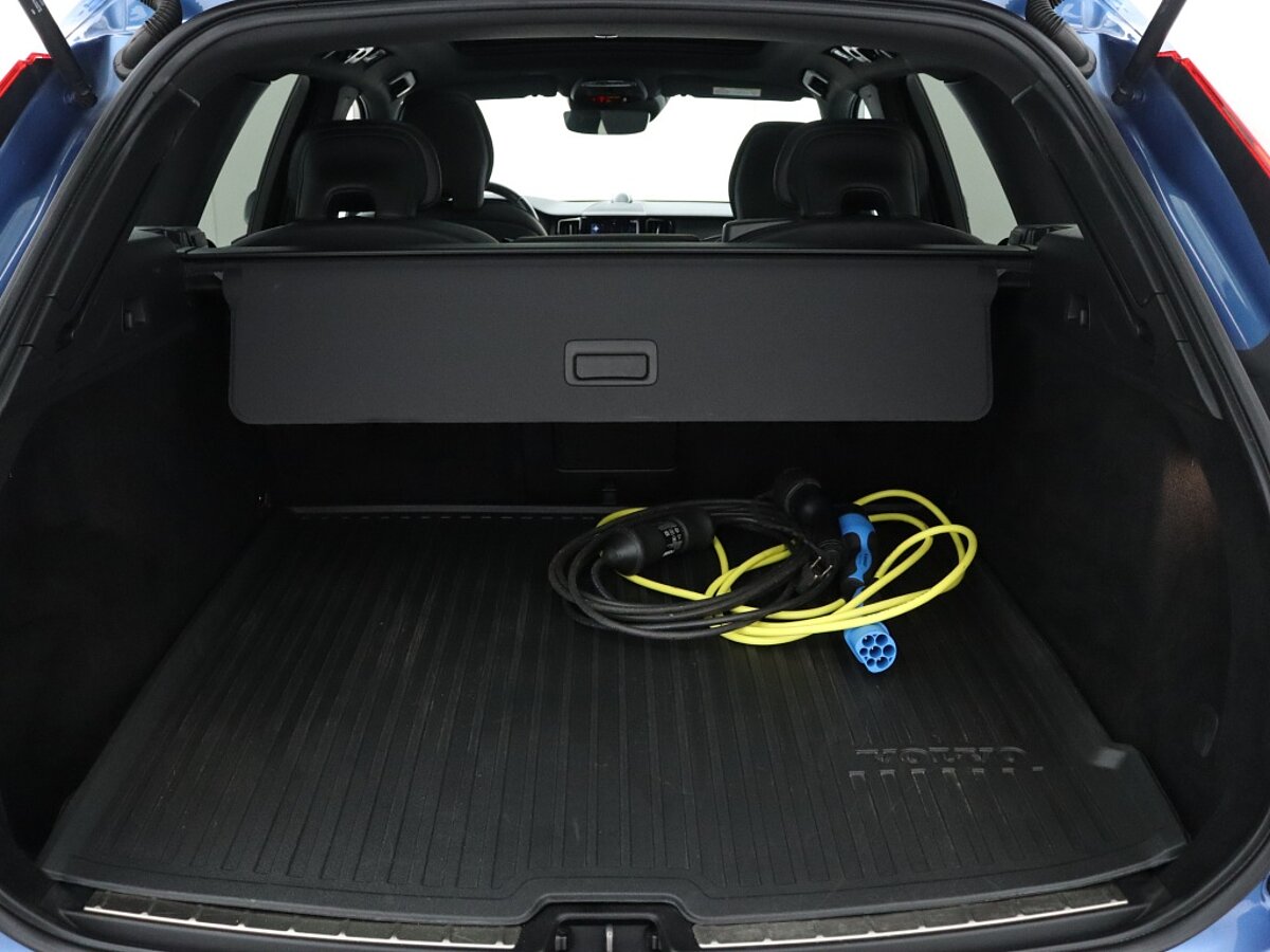 35611200 volvo xc60 2 0 t8 awd r design panorama dak 90