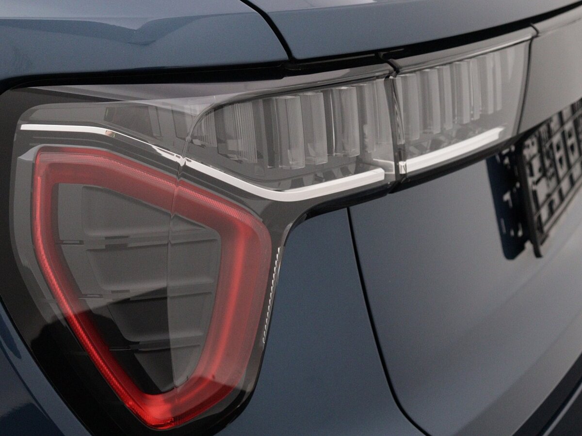 44260170 lynk co 01 1 5 phev 84
