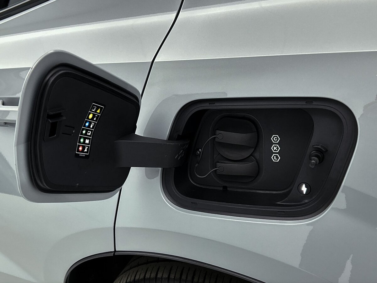 45143812 volvo ex30 single plus 51 kwh 60