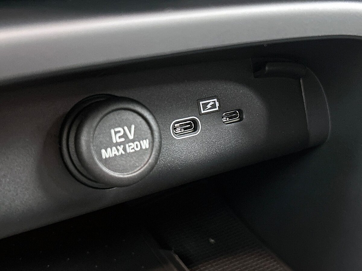 46536155 volvo ex40 extended range plus dark 82kwh 81