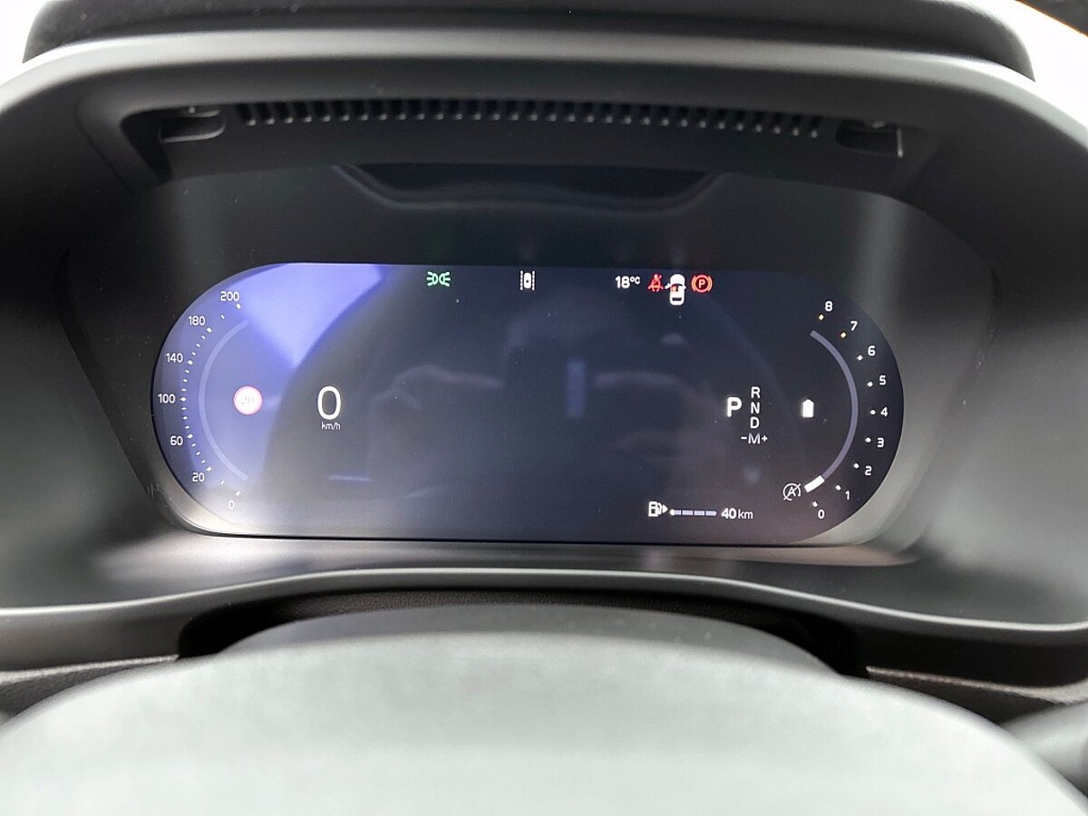 48324128 volvo xc40 2 0 b3 core business edition climate pack 82