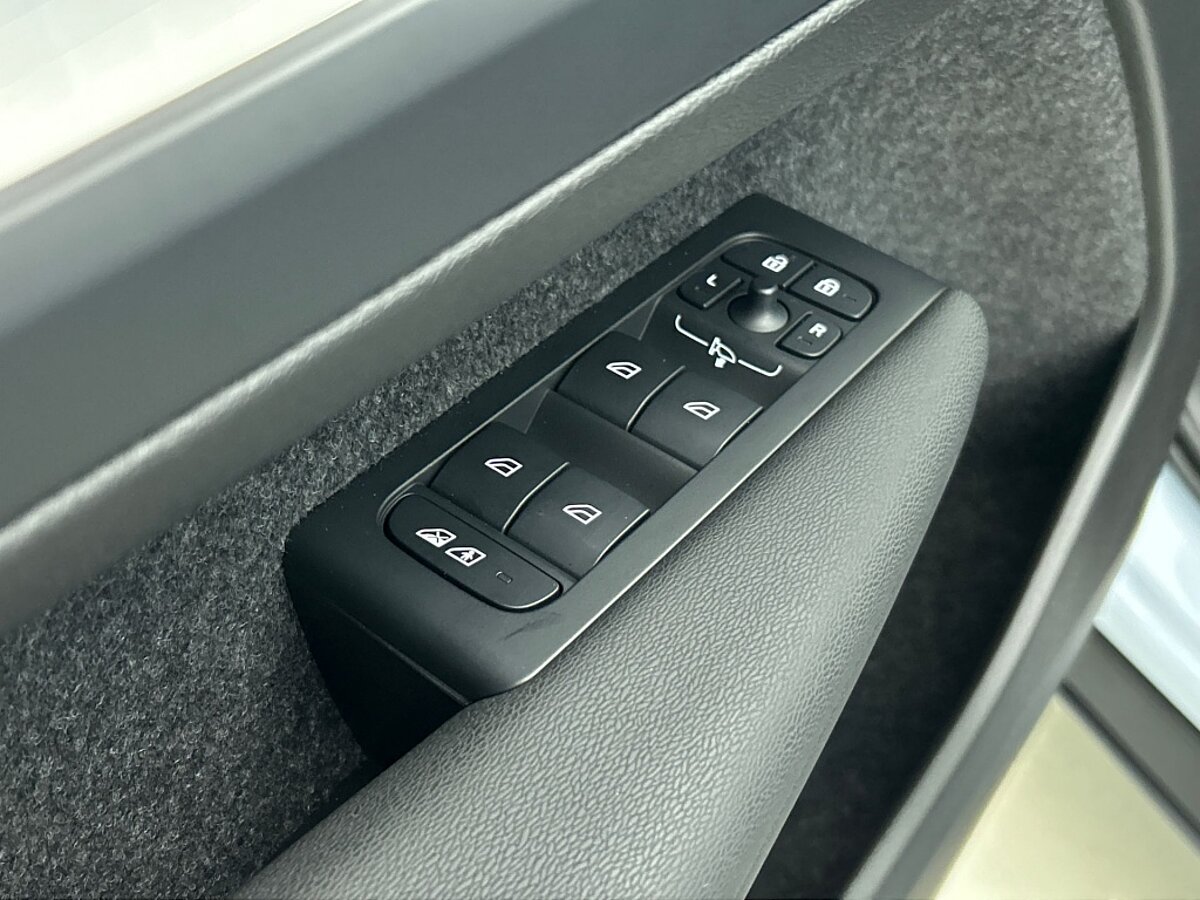 49248127 volvo xc40 2 0 b4 plus dark trekhaak harman kardon 65